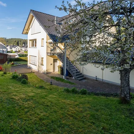 Eifelruhe 4 - Ideal Fuer Familien, Gruppen Und Hunde Διαμέρισμα